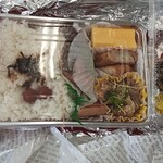 広島 わなり - 650円弁当。持ち帰ったので寄り弁になってしまった