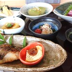 稀々 - 月替わり昼膳