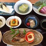 稀々 - 月替わり昼膳