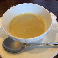 隠れ里車屋 - レンズ豆のポタージュ