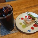 カフェ＆ランチ　ギブソン - アイスコーヒー、プチデザート