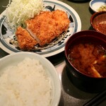 Tonkatsu Hamakatsu - ロースかつ膳120g(1490円)