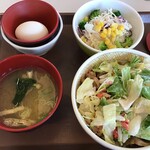 すき家 - ランチセット＆シーザーレタス牛丼は650円(2021.6.29)