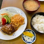 ムツヤ - ハンバーグ定食