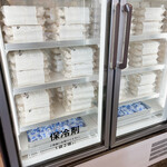 サッポロ 餃子製造所 - 冷凍庫