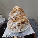 CAFE BIG GATE - 黒蜜きな粉のかき氷　1000円税込