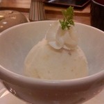 松茸山荘本館 - 松茸アイス