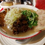 博多・薬院 八ちゃんラーメン - 辛子高菜投入