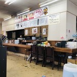 豚太郎 - 清潔感たっぷりの店内