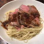 麺&カフェ コイコイ - 限定　冷製ローストビーフ和え麺¥300