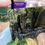 横濱ラーメン あさが家 - 海苔増しは5枚150円。