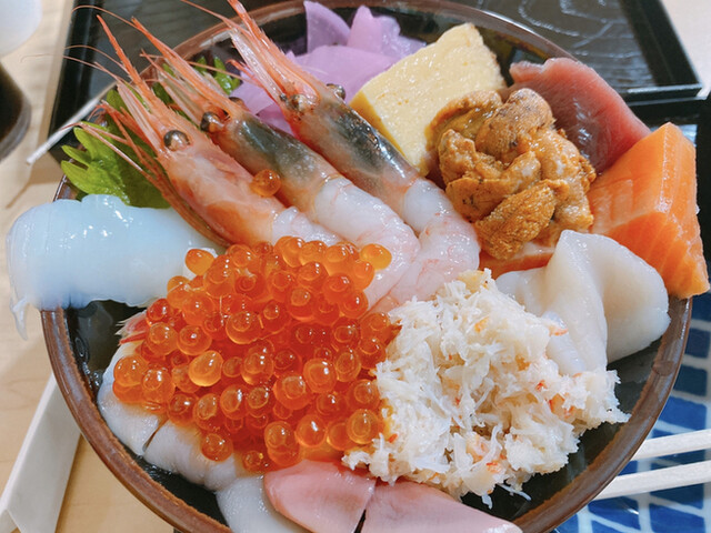 北の海鮮どんぶり屋 わがまま丼 苫小牧食堂 キタノカイセンドンブリヤワガママドントマコマイショクドウ 苫小牧 海鮮丼 ネット予約可 食べログ