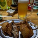 Konjiyaku - 今昔から揚げセット(生ビール、若鶏半身揚げ)1100円、生ビールは2杯目です