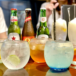 Bintang etc. ♪ Cheers with alcohol from various countries! We also have rare beers that change monthly!