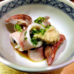 天ぷら処 こさか - お通し（茹で小イカの生姜醤油）（２０１２年１０月）