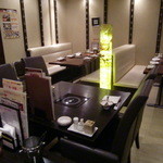 モンゴル薬膳しゃぶしゃぶ小尾羊 - 店内