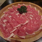 モンゴル薬膳しゃぶしゃぶ小尾羊 - 最高級ラムロース