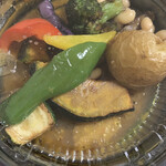 Rojiura Curry SAMURAI. - チキン1/2と豚角煮と野菜