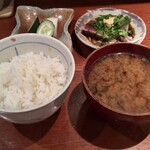 めしの助 - 白めし(しじみ汁・ぬかづけ付)