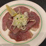 焼肉 鶯谷園 - カモ塩　880円