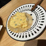 さんじ - ウフマヨを皮にオン