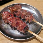 もつ焼きおとんば - もつ焼￥90