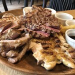 肉とワインとクラフトビール アンカーグラウンド - おまかせ肉盛り (350ｇ)