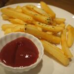 卓 - フライドポテト
