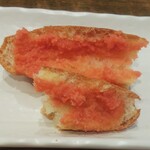 グラマー・ペイン - 明太子フランスを割ってみると、生明太子が結構入っています(2021.07.23)