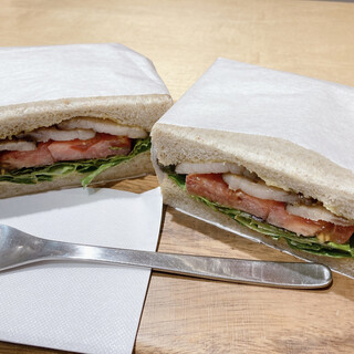 ティーズ ユニワ 白金&斎庭 サロンド テ_1