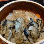 マルキチ女川浜めし屋 - 牡蠣の釜飯