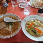 中華料理ぶたかつ - 