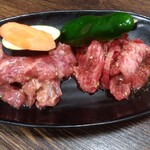 Yakiyaki Tei - カルビ￥1,100 ハラミ￥900