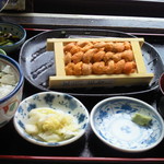 ウトロ漁協婦人部食堂