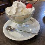 Shirubia Kohi Ten - 小倉と白玉の抹茶アイス　620円です