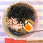 麺屋 海 - ゆで豚増し塩らーめん