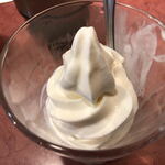 Ebisuya - ソフトクリーム