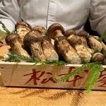 初音鮨 - 本日の松茸