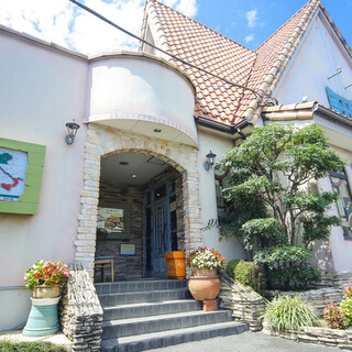 昭和57年創業老舗ボンジョルノの本店