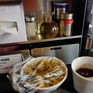 西新宿駅でおすすめの美味しい汁なし担々麺をご紹介 食べログ 西新宿駅でおすすめの美味しい汁なし担々麺をご紹介 食べログ
