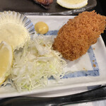 とっと めしや - 2021年7月。カニクリームコロッケ220円。