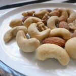 Groovy Nuts - トリュフナッツ
