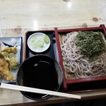 前野屋 - 天ざるそば 750円、大盛 100円