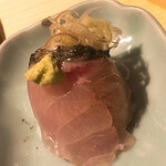 温石 - 黒ムツの炙り。ハタをいただいた後なので、その違いは一目、じゃなくて一口瞭然。ハタよりはメタボかも、アハッ\(//∇//)\