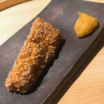 温石 - 白ナスのかき揚げ。薬味は白味噌です