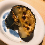 温石 - 炭火で炙ったズッキーニ