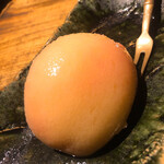 温石 - わぁ〜い。桃です。今が旬の山梨の本白鵬。アンマイ！