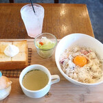 生クリーム専門店MILK CAFE - 