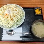 Oshokujidokoro Koyuki - 豚スタミナ丼！・・・て言われても豚肉も米も見えん！