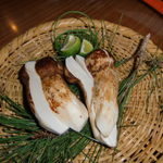 Matsutakeyamajiyouyamaen - 焼き用の生松茸